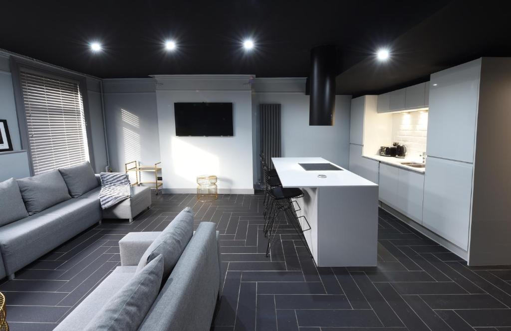 Swan Street Suite Slps 23 room 4